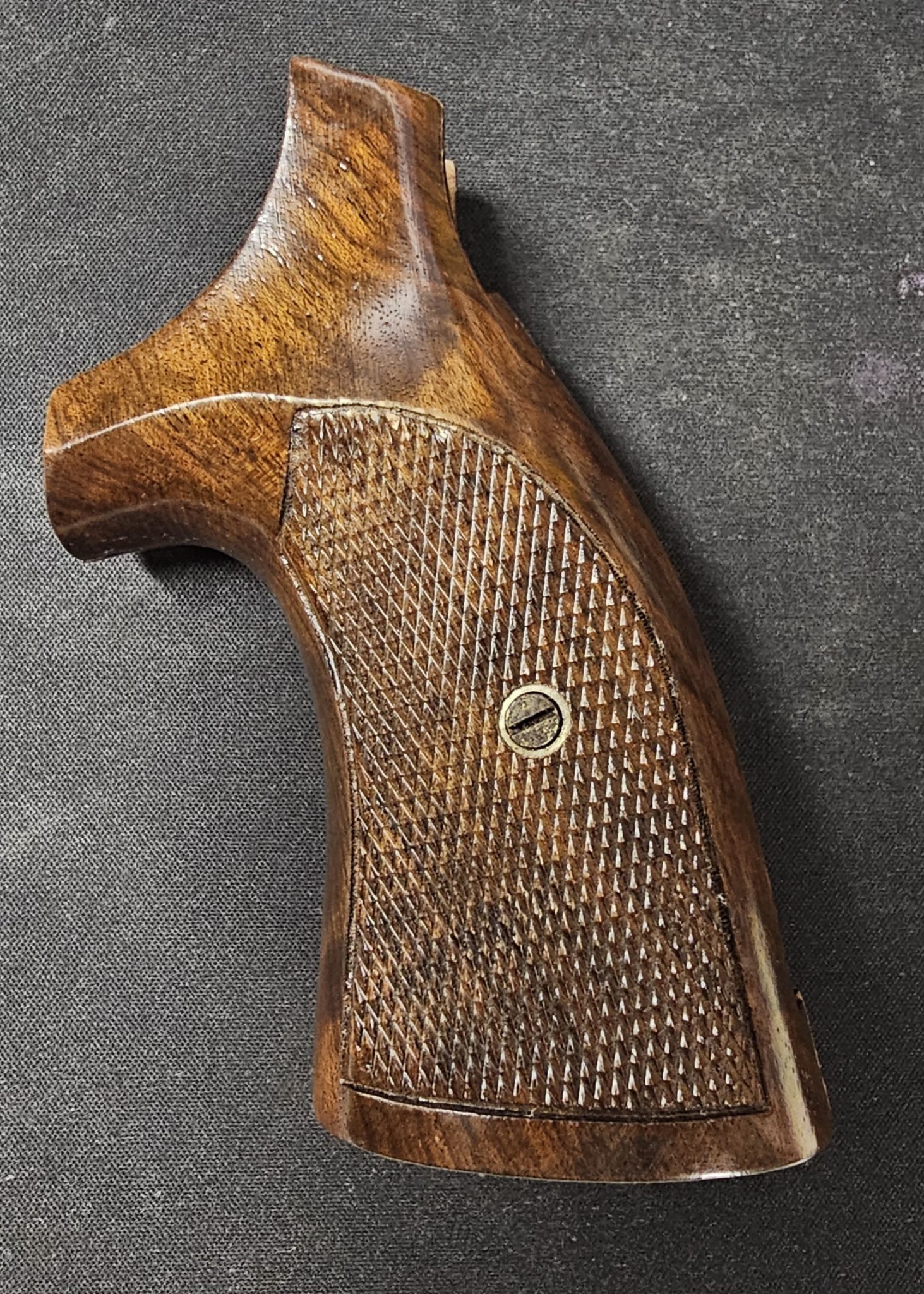 S W K L Frame Square Butt Grip Checkered Walnut