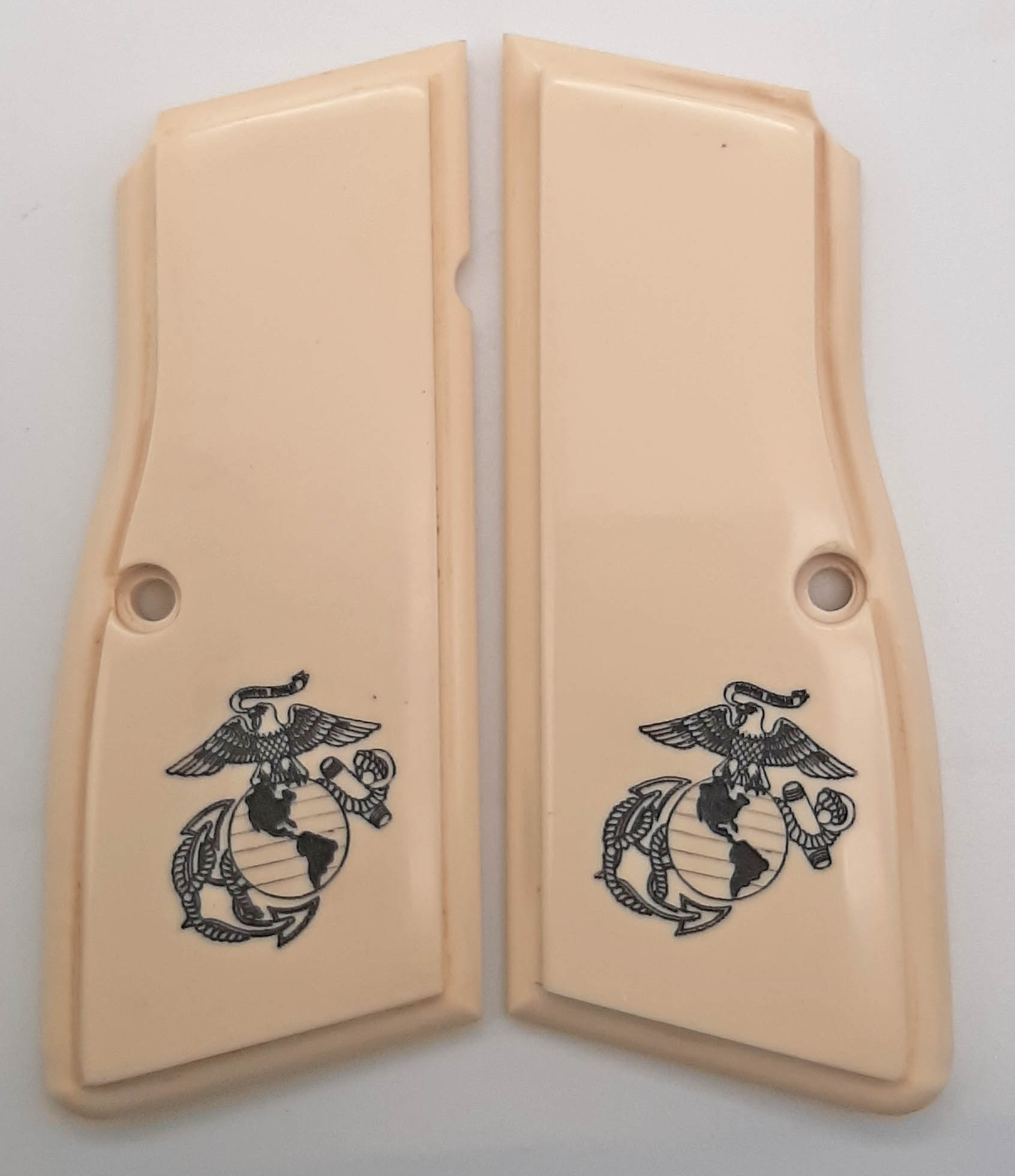 Browning Hi-Power Slim Panel Blackwood Gatorback and Stippling - HRV Grips  — Hudson River Valley Customs HRV Grips Colt, S&W
