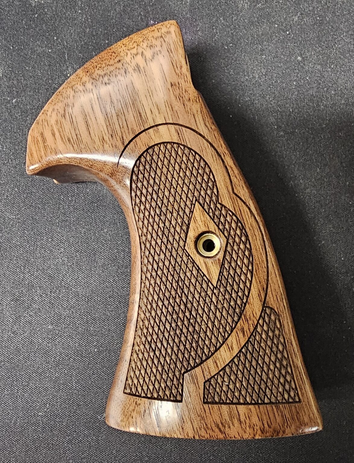 S&W N Square Roper Target Grip Checkered American Walnut